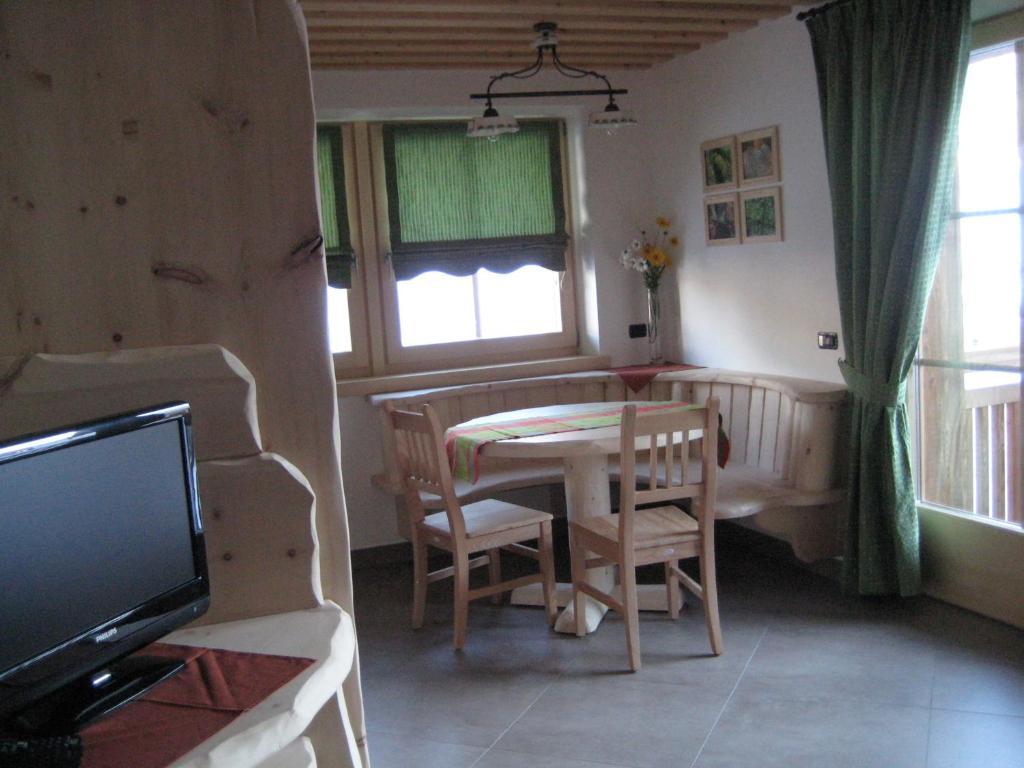 Chalet Nada Livigno Habitación foto